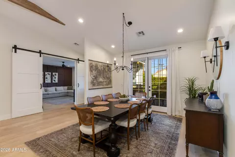 Dining - 3247 E Sells Dr, Phoenix, AZ 85018 photo 2 of 3
