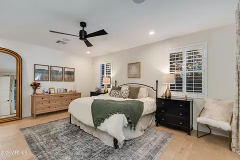 Bedroom - 3247 E Sells Dr, Phoenix, AZ 85018 photo 1 of 3