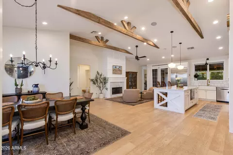 Dining - 3247 E Sells Dr, Phoenix, AZ 85018 photo 1 of 3