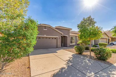 1193 W Desert Hollow Dr, San Tan Valley, AZ 85143