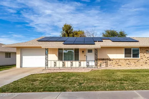 19226 N Signal Butte Cir, Sun City, AZ 85373