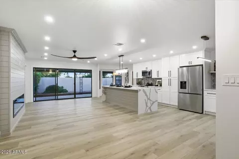 7805 E Coolidge St, Scottsdale, AZ 85251