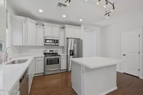 Kitchen - 2116 E Kings Ave, Phoenix, AZ 85022 photo 1 of 1