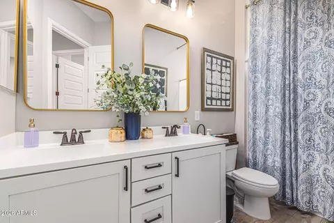 Bath - 10745 Evergreen St, Mesa, AZ 85207 photo 3 of 4