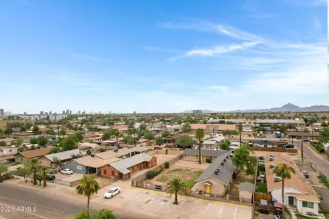 View/Area - 2238 E Taylor St, Phoenix, AZ 85006 photo 2 of 11