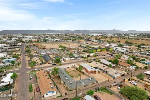 View/Area - 2238 E Taylor St, Phoenix, AZ 85006 photo 7 of 11
