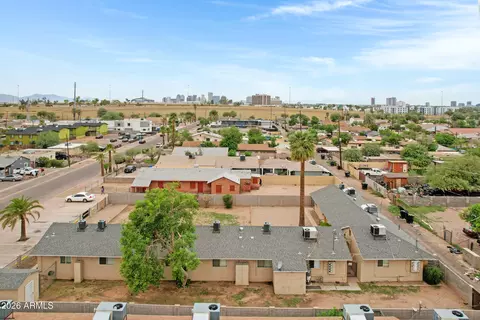 View/Area - 2238 E Taylor St, Phoenix, AZ 85006 photo 5 of 11