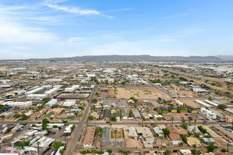 View/Area - 2238 E Taylor St, Phoenix, AZ 85006 photo 9 of 11