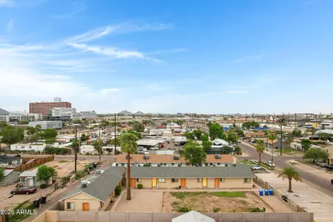 View/Area - 2238 E Taylor St, Phoenix, AZ 85006 photo 1 of 11