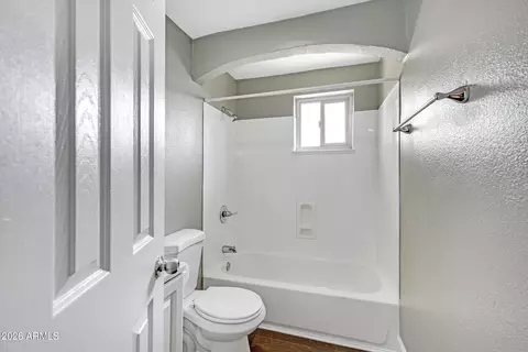 Bath - 2238 E Taylor St, Phoenix, AZ 85006 photo 1 of 5