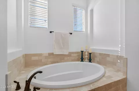 Bath - 1925 E Mia Ln, Gilbert, AZ 85298 photo 3 of 9