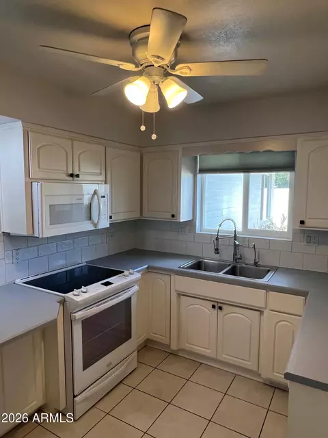 Kitchen - 5410 E Dodge St, Mesa, AZ 85205 photo 1 of 4