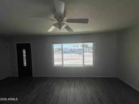Living - 5410 E Dodge St, Mesa, AZ 85205 photo 1 of 7