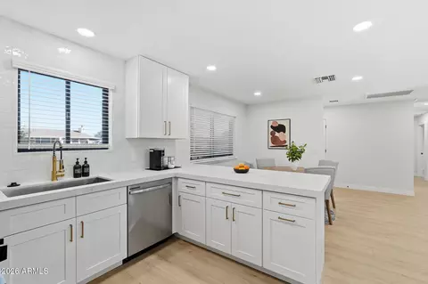 Kitchen - 1336 S Cactus Rd, Apache Junction, AZ 85119 photo 1 of 5