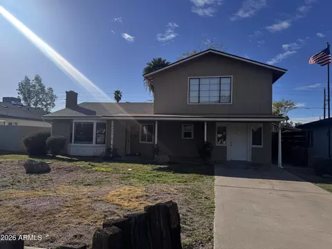 2323 E Mitchell Dr, Phoenix, AZ 85016