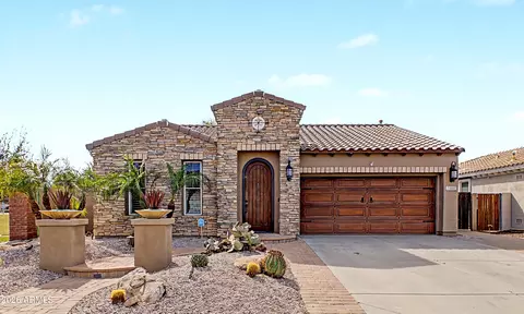 2469 E Lantana Dr, Chandler, AZ 85286