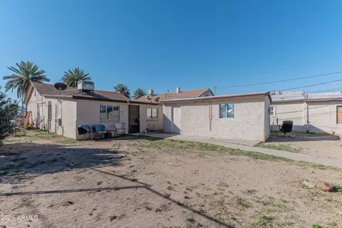 Exterior - 2916 E Monroe St, Phoenix, AZ 85034 photo 1 of 4