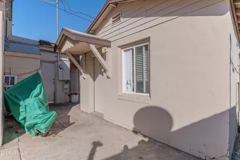 Exterior - 2916 E Monroe St, Phoenix, AZ 85034 photo 3 of 4