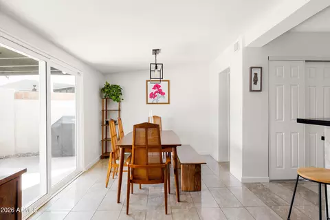 Dining - 1118 E Colter St, Phoenix, AZ 85014 photo 1 of 2