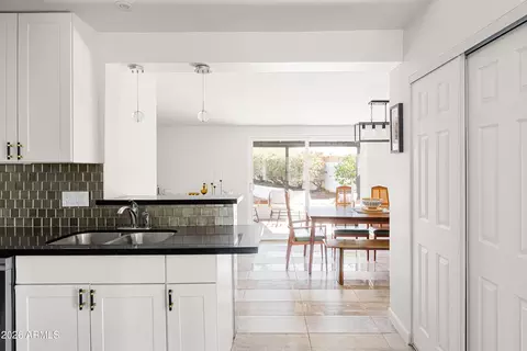 Kitchen - 1118 E Colter St, Phoenix, AZ 85014 photo 2 of 5