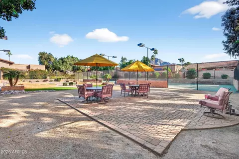 Exterior - 6814 N 17th Pl, Phoenix, AZ 85016 photo 11 of 15