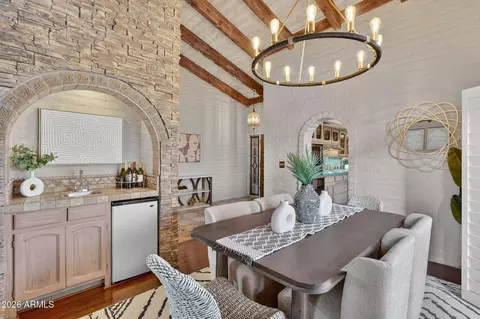 Dining - 6814 N 17th Pl, Phoenix, AZ 85016 photo 2 of 3