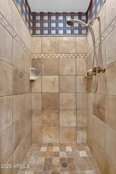 Bath - 6814 N 17th Pl, Phoenix, AZ 85016 photo 5 of 6