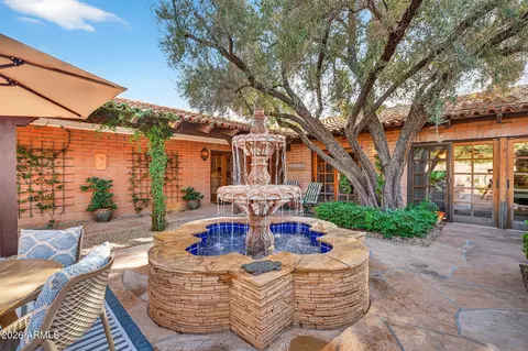 Exterior - 6814 N 17th Pl, Phoenix, AZ 85016 photo 6 of 15