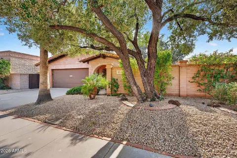 Exterior - 6814 N 17th Pl, Phoenix, AZ 85016 photo 4 of 15