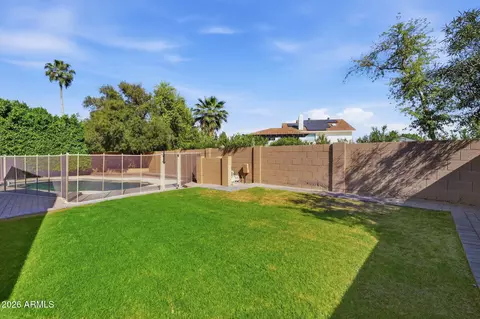 Exterior - 1906 E Caroline Ln, Tempe, AZ 85284 photo 5 of 6