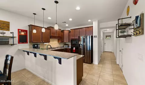 Entry Way - 10562 E Corbin Ave, Mesa, AZ 85212 photo 2 of 4