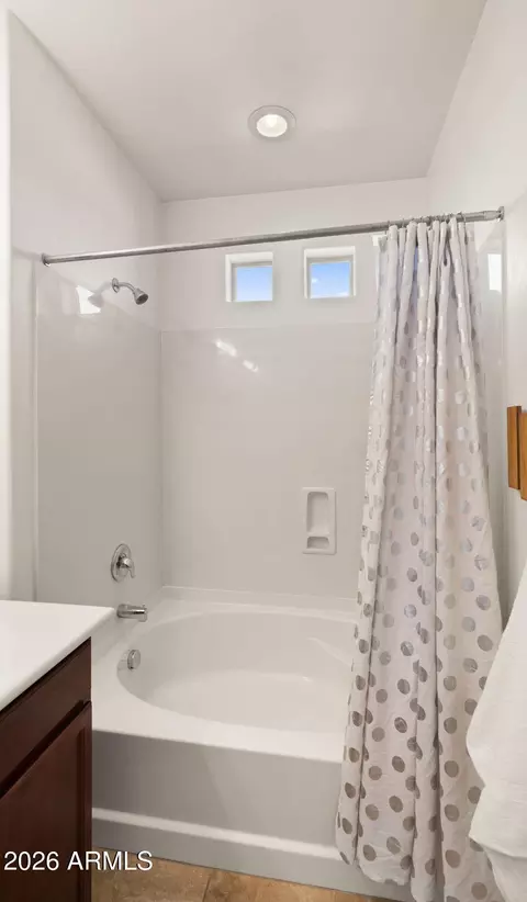 Bath - 10562 E Corbin Ave, Mesa, AZ 85212 photo 4 of 4