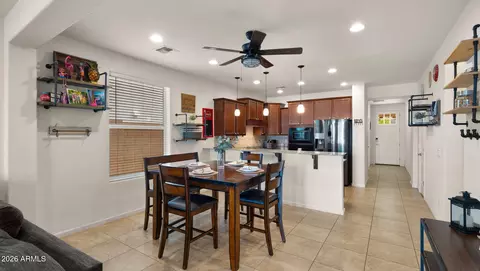 Entry Way - 10562 E Corbin Ave, Mesa, AZ 85212 photo 3 of 4