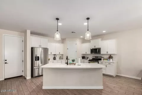 Kitchen - 11548 E Corbin Ave, Mesa, AZ 85212 photo 1 of 3