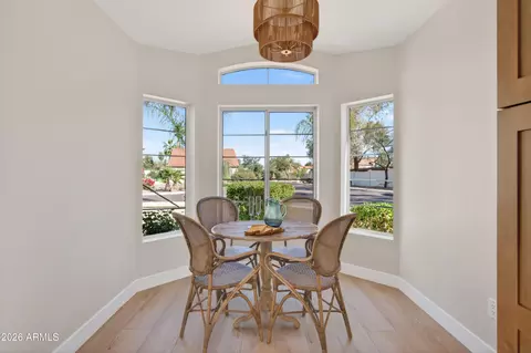 Dining - 4814 E Monte Way, Phoenix, AZ 85044 photo 2 of 2