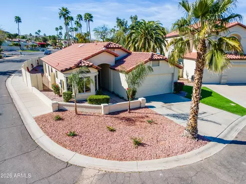 View/Area - 4814 E Monte Way, Phoenix, AZ 85044 photo 1 of 10