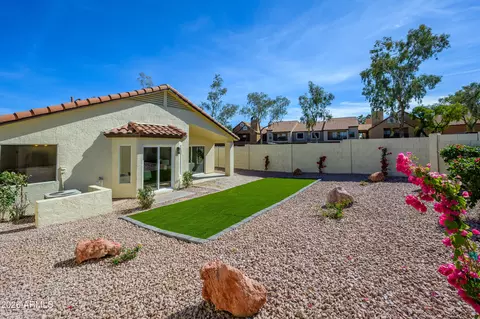 Exterior - 4814 E Monte Way, Phoenix, AZ 85044 photo 3 of 6