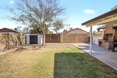 Exterior - 4202 W Aster Dr, Phoenix, AZ 85029 photo 5 of 6