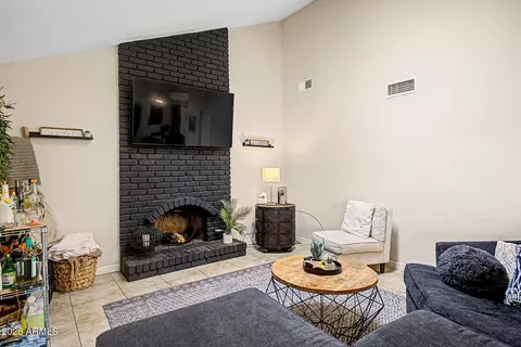 Living - 4202 W Aster Dr, Phoenix, AZ 85029 photo 3 of 3