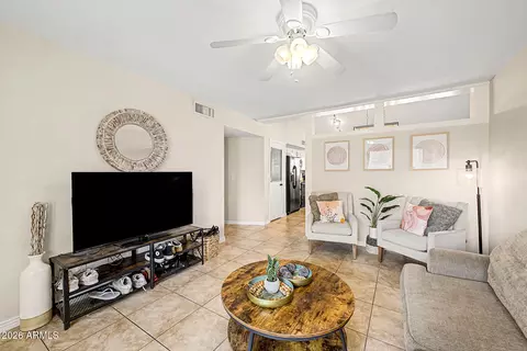 Living - 4202 W Aster Dr, Phoenix, AZ 85029 photo 2 of 3