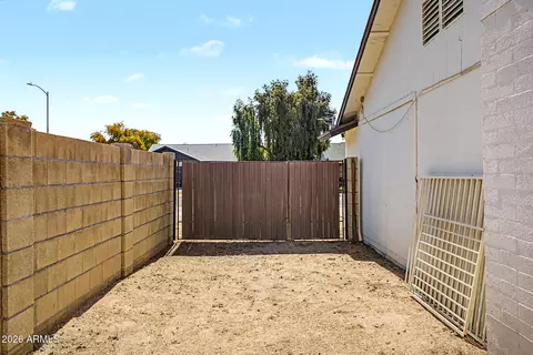 Exterior - 4202 W Aster Dr, Phoenix, AZ 85029 photo 6 of 6