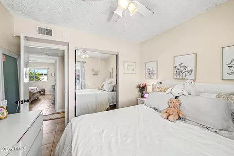 Bedroom - 4202 W Aster Dr, Phoenix, AZ 85029 photo 4 of 6