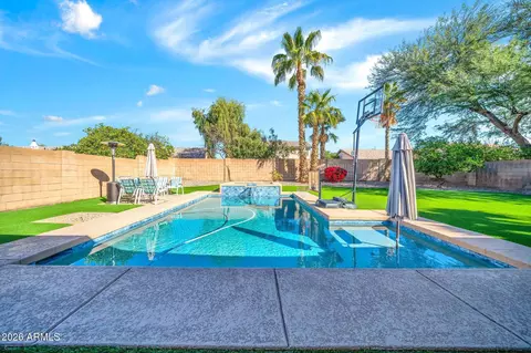 Exterior - 4338 E Meadow Dr, Phoenix, AZ 85032 photo 3 of 4