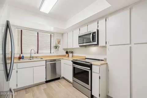 Kitchen - 534 W Harvard Dr, Tempe, AZ 85283 photo 1 of 3