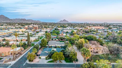 View/Area - 5655 N 4th St, Phoenix, AZ 85012 photo 3 of 5