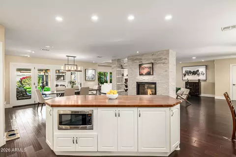 Kitchen - 5655 N 4th St, Phoenix, AZ 85012 photo 4 of 4