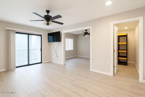 3033 E Devonshire Ave #1009, Phoenix, AZ 85016
