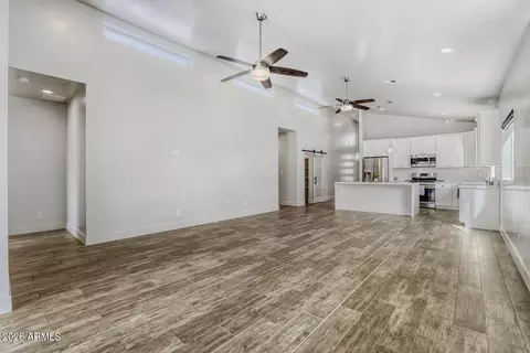 Living - 1005 E Weldon Ave, Phoenix, AZ 85014 photo 1 of 3