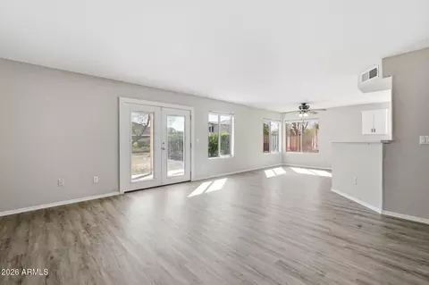 Living - 941 E Potter Dr, Phoenix, AZ 85024 photo 5 of 9