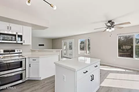 Kitchen - 941 E Potter Dr, Phoenix, AZ 85024 photo 3 of 5